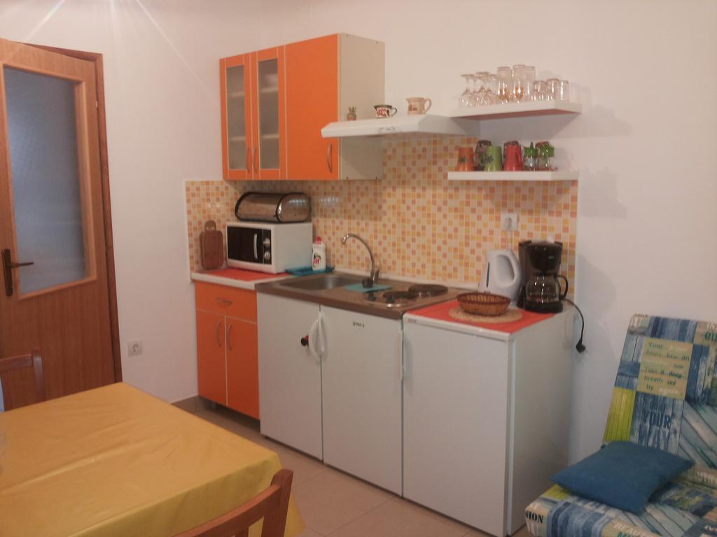 Apartment Gotovina Biograd Na Moru Bilik gambar