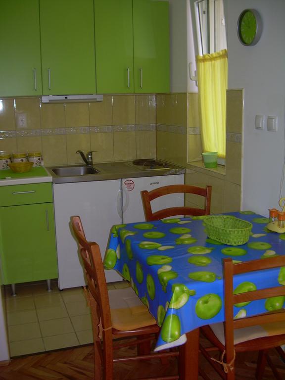 Apartment Gotovina Biograd Na Moru Bilik gambar