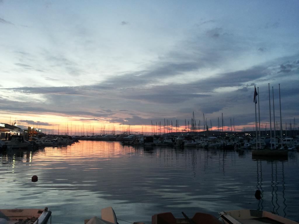 Apartment Gotovina Biograd Na Moru Luaran gambar