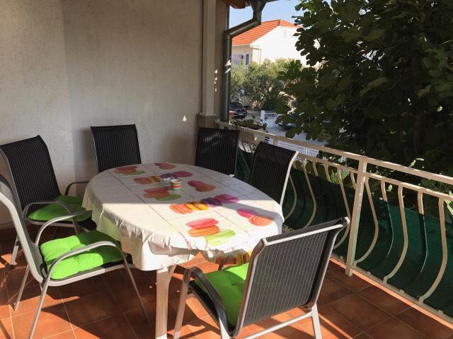 Apartment Gotovina Biograd Na Moru Luaran gambar