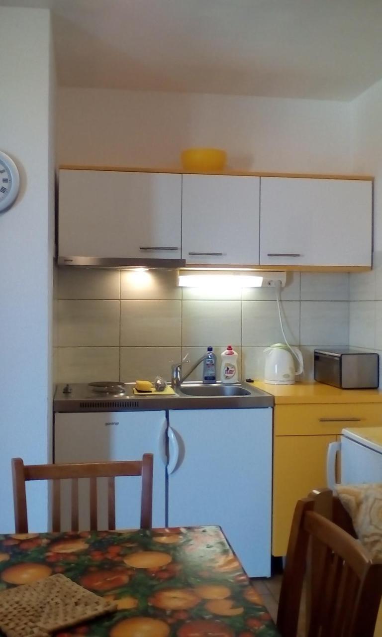 Apartment Gotovina Biograd Na Moru Luaran gambar