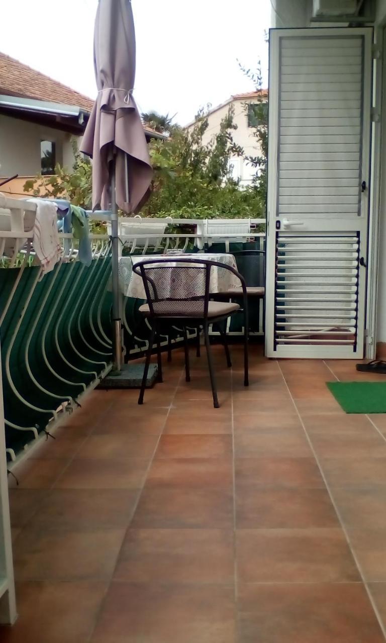 Apartment Gotovina Biograd Na Moru Luaran gambar